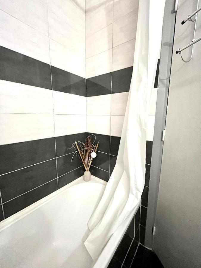 Antibes Home 2P 50M2 With Ac & Free Parking & 2 Balconies Extérieur photo